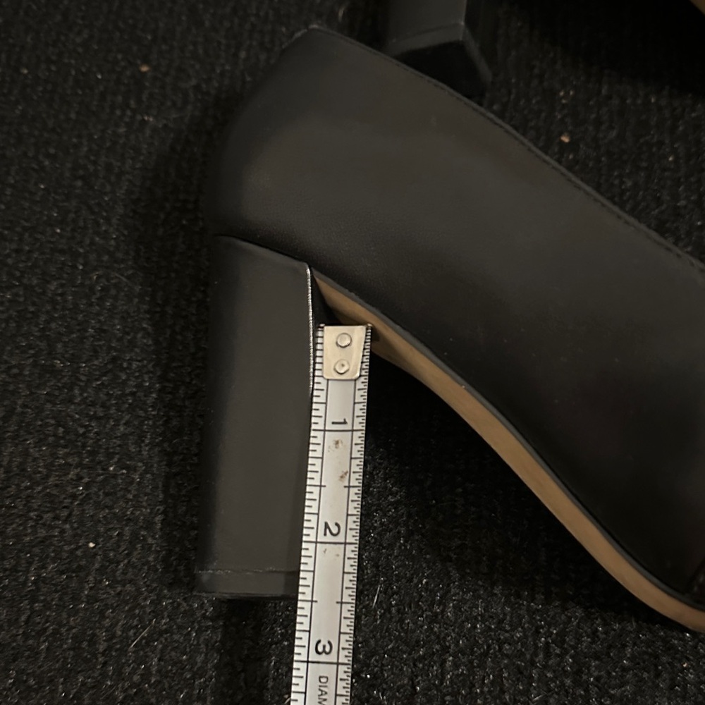 Franco Sarto Classic Black Heels - Picture 6 of 9